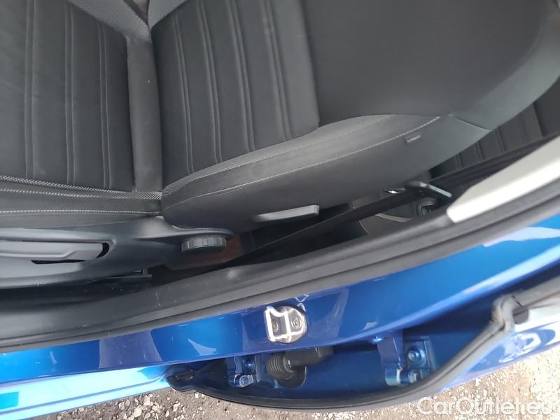  Skoda  Octavia  Combi  (5E5)(03.2017->)  Com 1.6TDI 85 Ambition #22