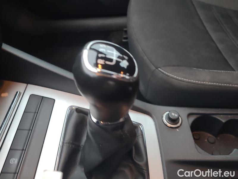  Skoda  Octavia  Combi  (5E5)(03.2017->)  Com 1.6TDI 85 Ambition #25