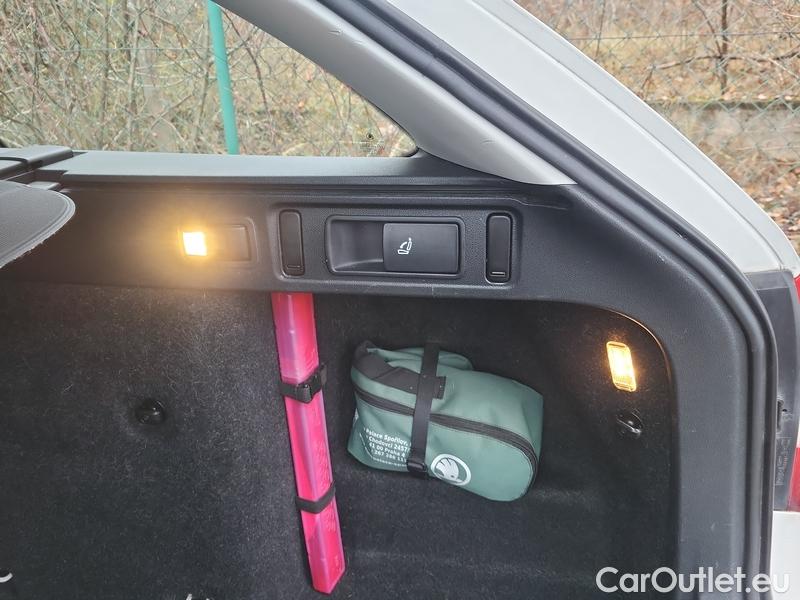  Skoda  Octavia  Combi  (5E5)(03.2017->)  Com TDI 110 Ambit. AT #15