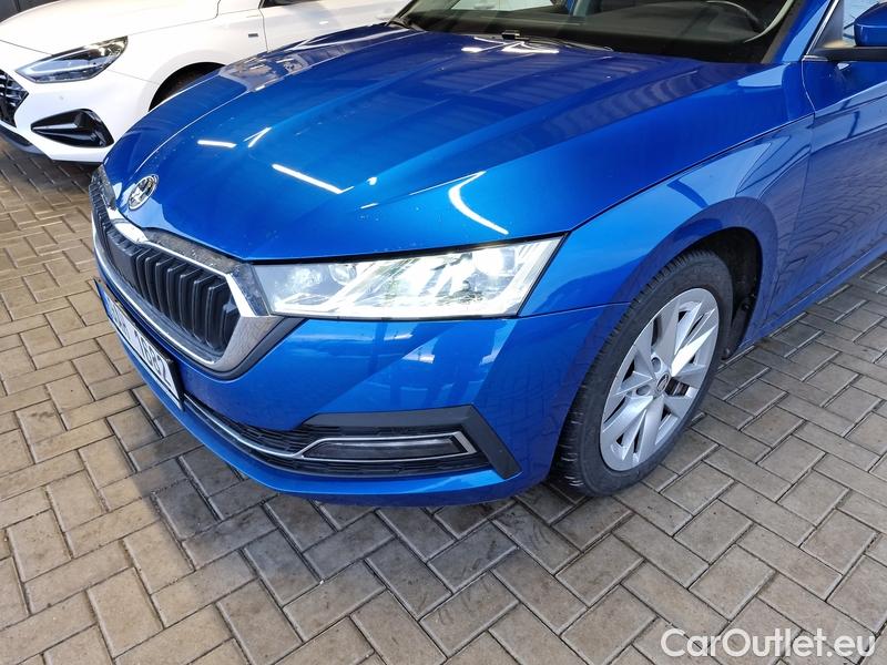  Skoda  Octavia  Combi (NX3)(2020) Oct.Combi 2.0TDI 85 Style AT #2