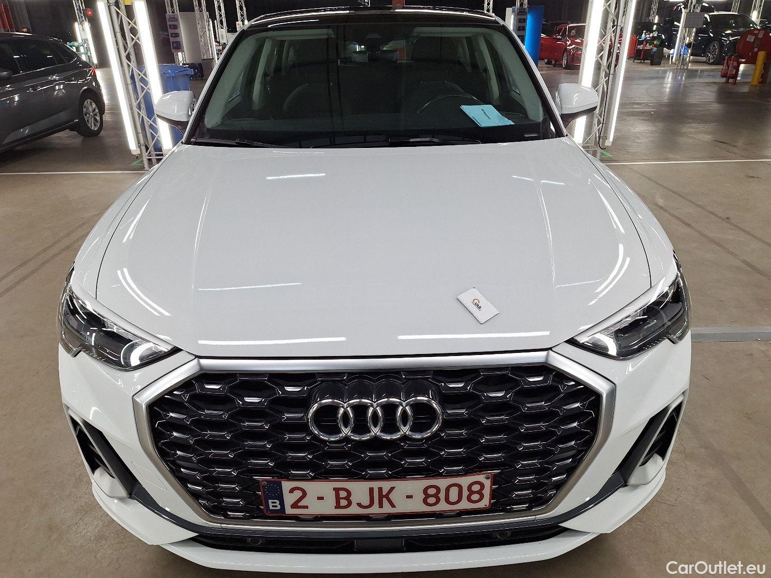  Audi  Q3 Audi,  SB '19 PHEV, Audi  Sportback 45 TFSI e S tronic S Line 5d #28