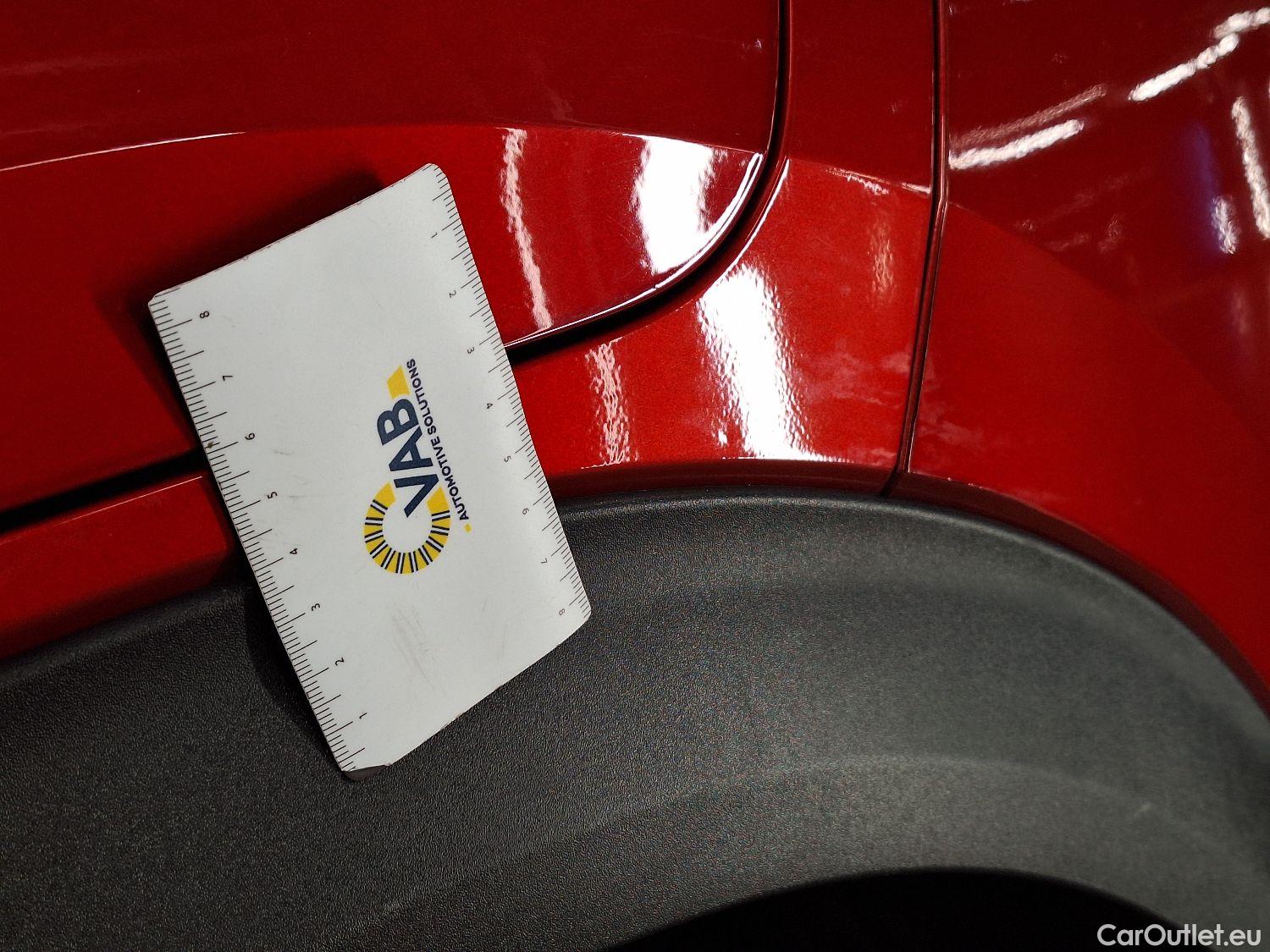  Peugeot  2008 Peugeot,  '19, Peugeot  1.5 BlueHDi 75kW S&S GT Line 5d #40