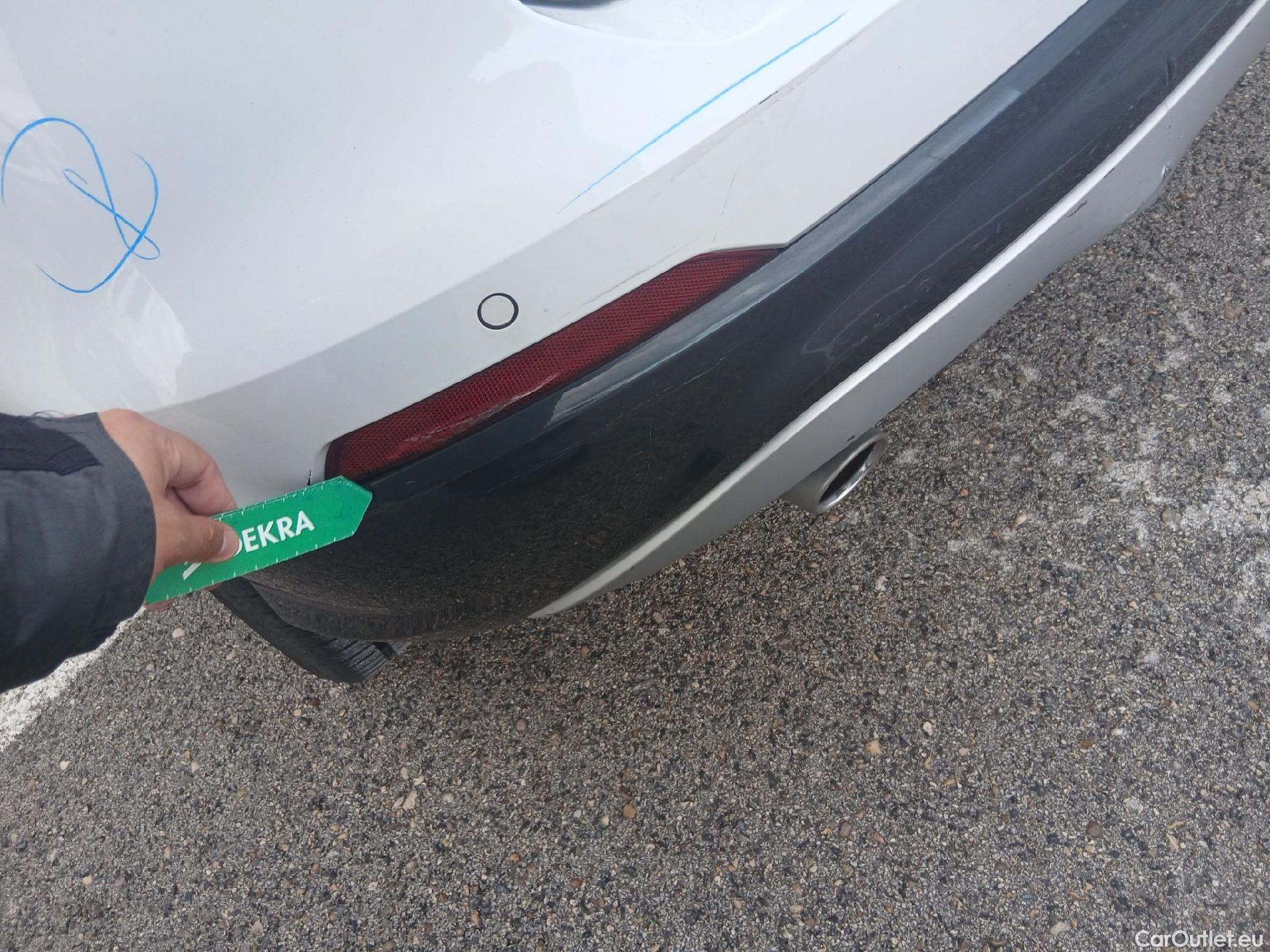  Audi  Q2 AUDI  / 2016 / 5P / todoterreno Design 30 TFSI 85kW (116CV) #12