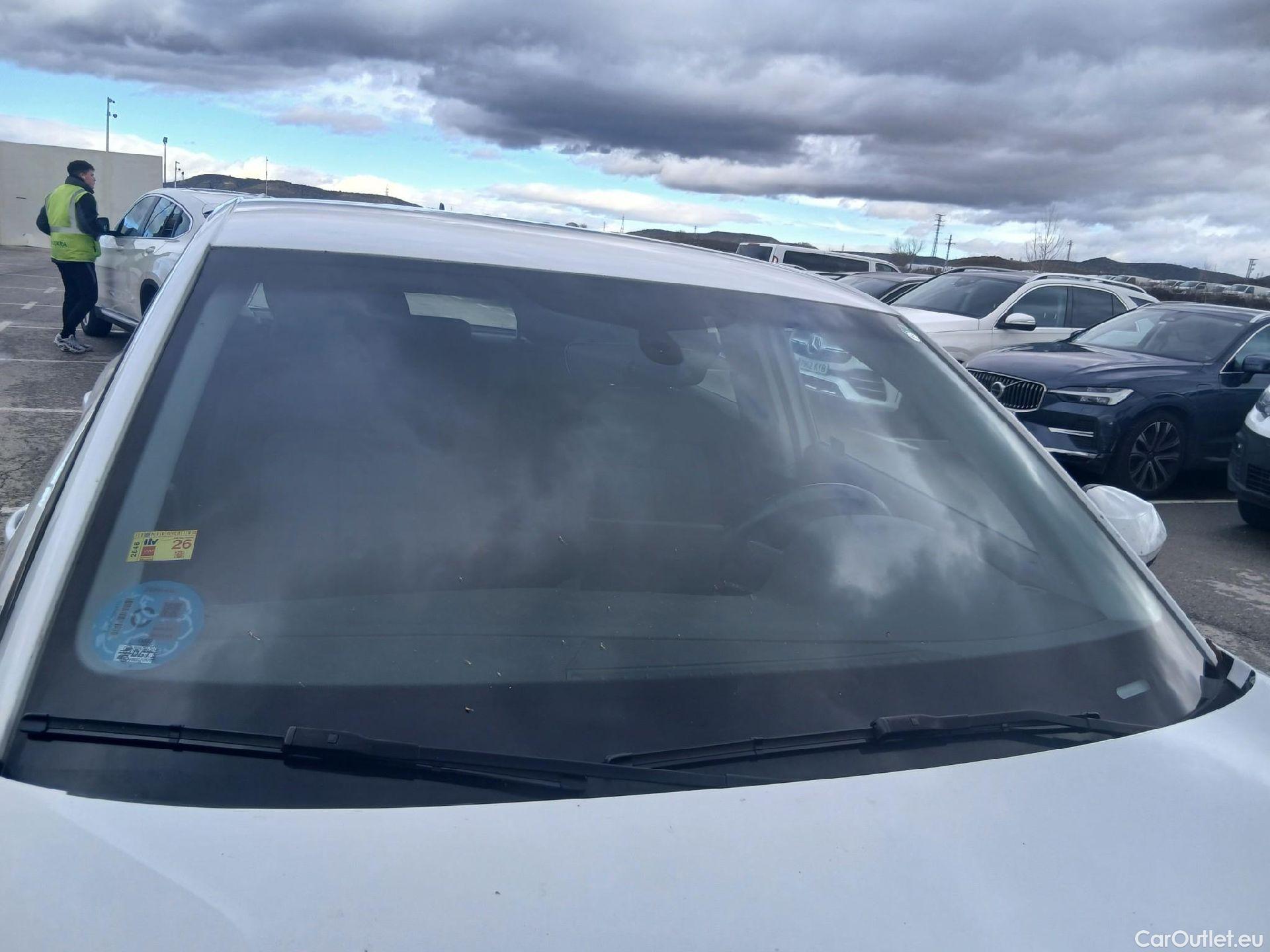  Audi  Q2 AUDI  / 2016 / 5P / todoterreno Design 30 TFSI 85kW (116CV) #7