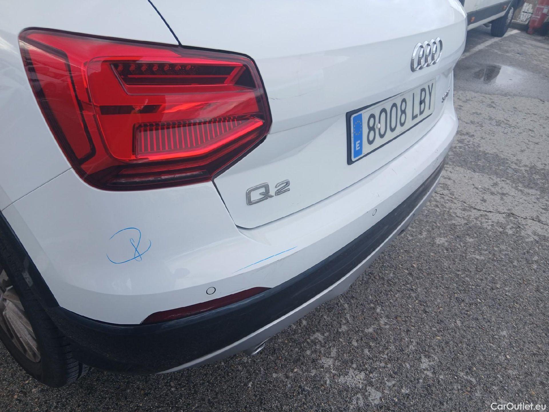  Audi  Q2 AUDI  / 2016 / 5P / todoterreno Design 30 TFSI 85kW (116CV) #10