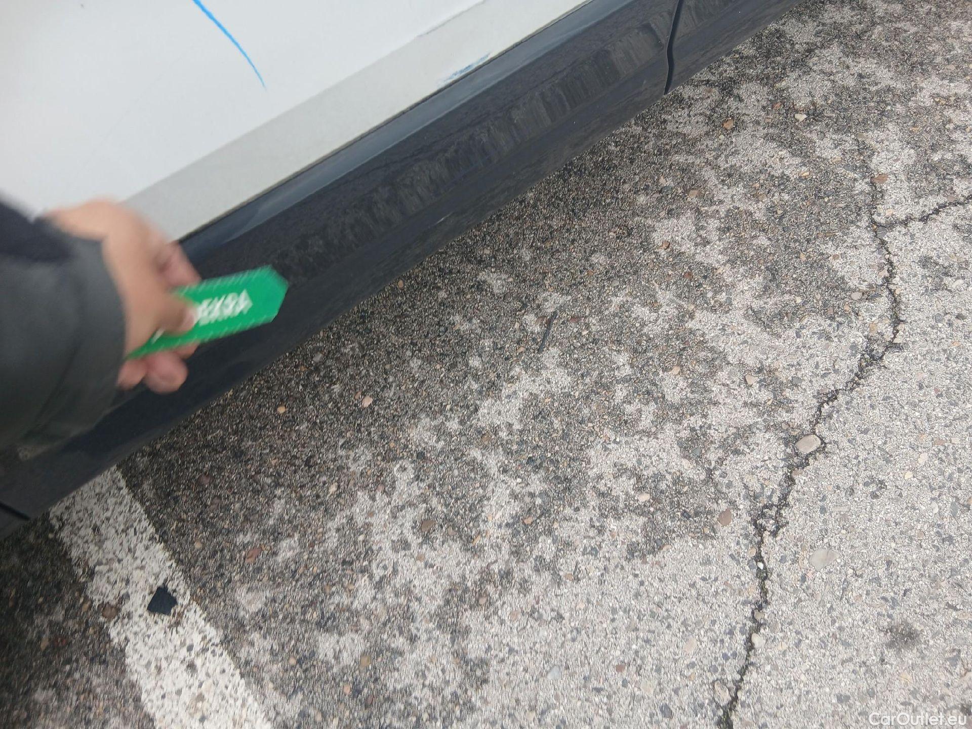  Audi  Q2 AUDI  / 2016 / 5P / todoterreno Design 30 TFSI 85kW (116CV) #28