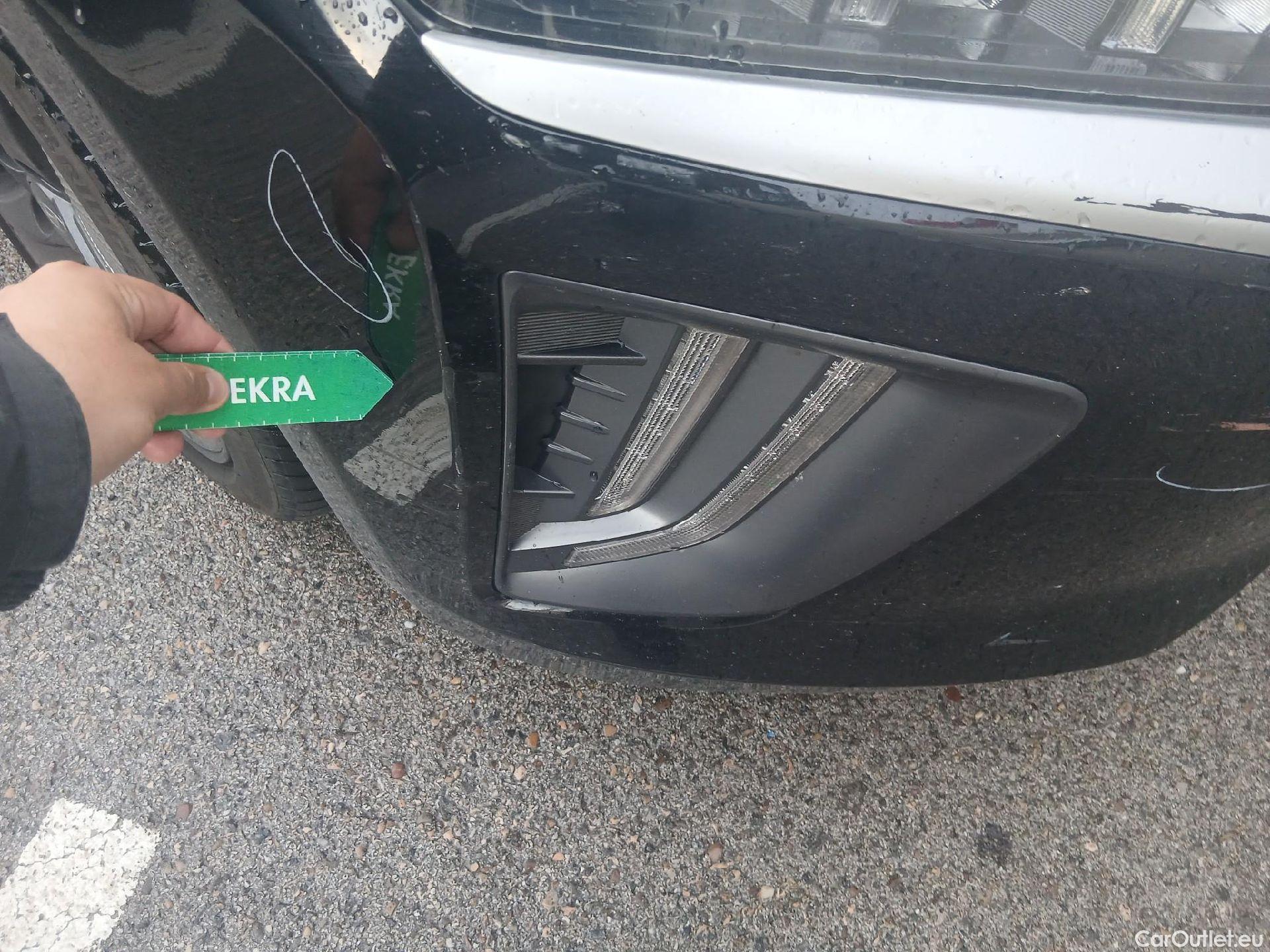  Hyundai   Ioniq HYUNDAI / 2019 / 5P / berlina con portón 1.6 GDI HEV Tecno DCT #5