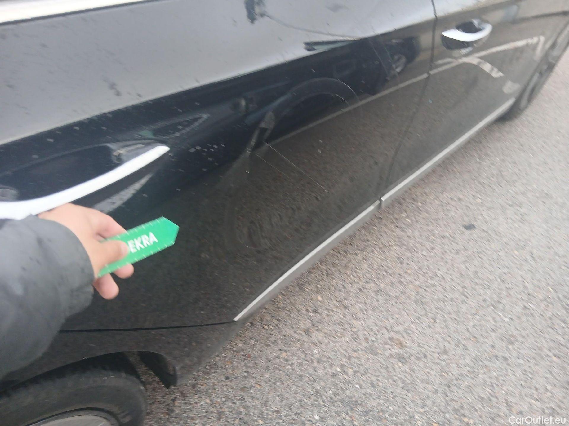  Hyundai   Ioniq HYUNDAI / 2019 / 5P / berlina con portón 1.6 GDI HEV Tecno DCT #29