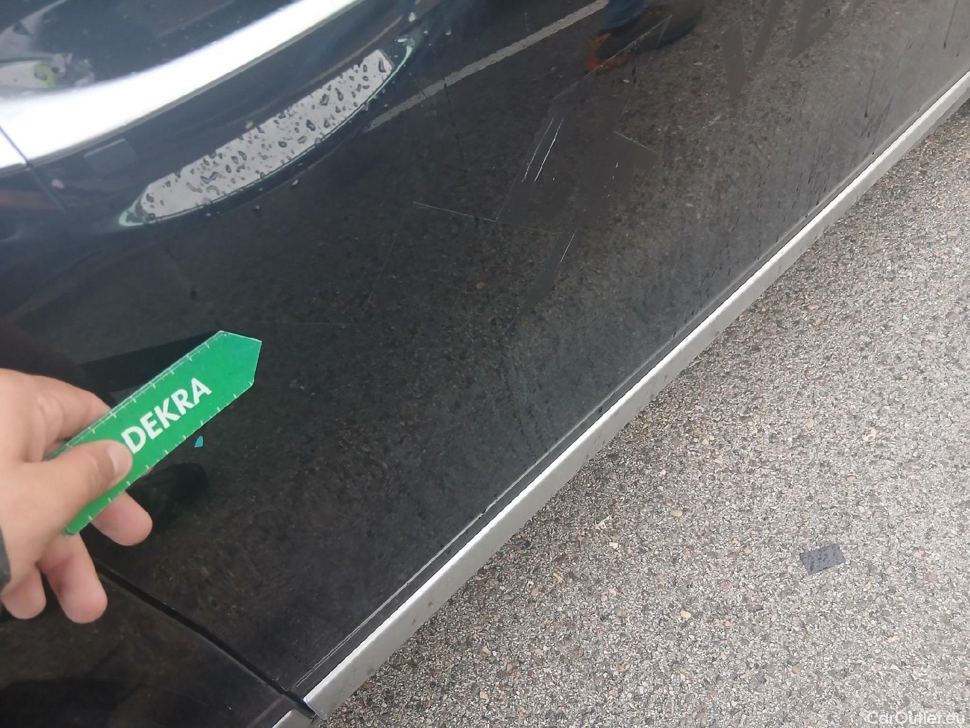  Hyundai   Ioniq HYUNDAI / 2019 / 5P / berlina con portón 1.6 GDI HEV Tecno DCT #32