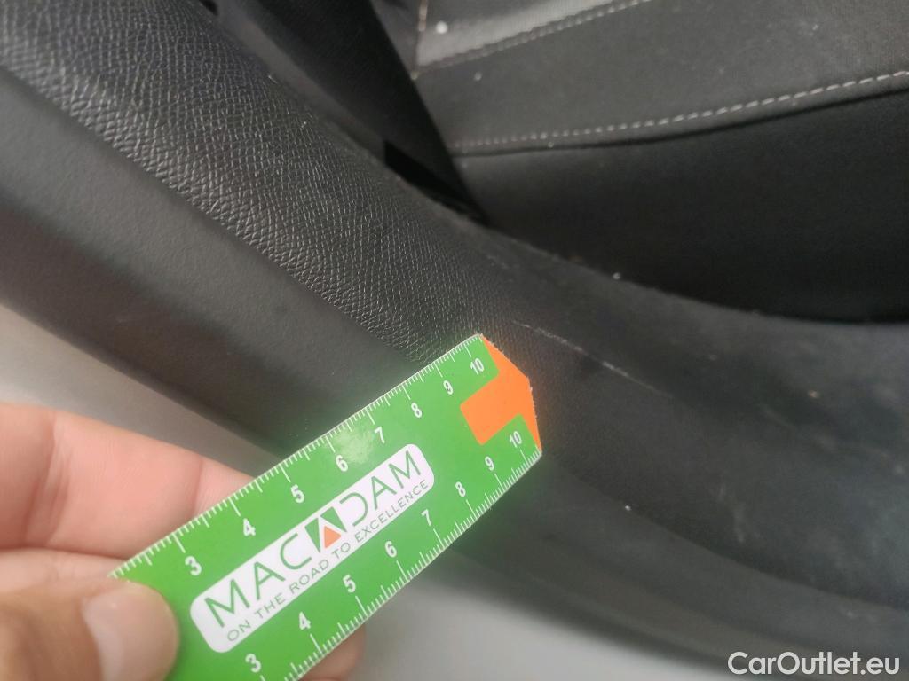  DS  DS4 4 Bastille+ 1.5 BlueHDi 130CV AT8 E6d #15