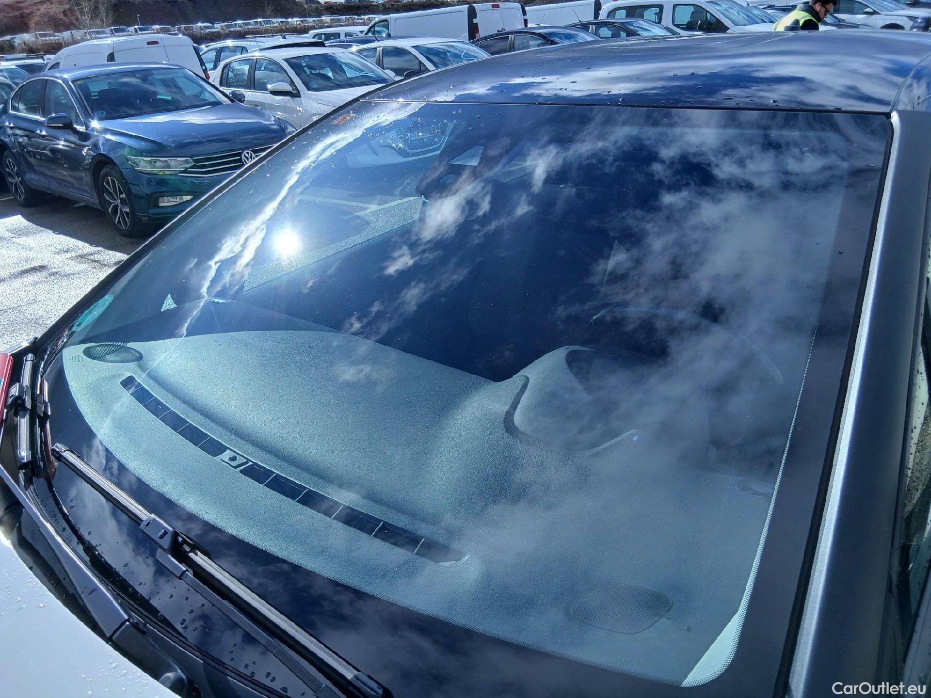  Citroen  C3 CITROEN  / 2016 / 5P / berlina con portón PureTech 60KW (82CV) SHINE #16