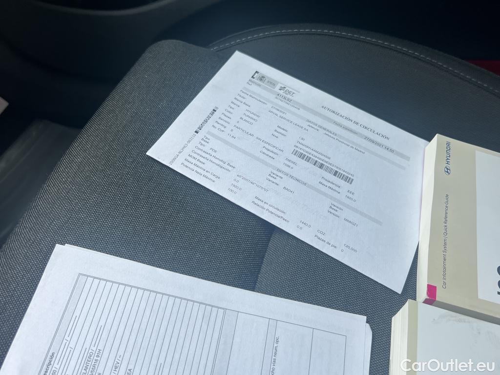 Hyundai  i30 HYUNDAI  / 2020 / 5P / berlina con portón 1.6 CRDI 100kW(136CV) 48V Klass Fastback #8