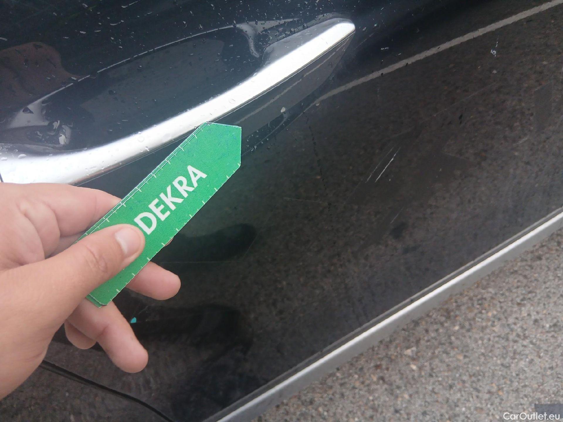  Hyundai   Ioniq HYUNDAI / 2019 / 5P / berlina con portón 1.6 GDI HEV Tecno DCT #35