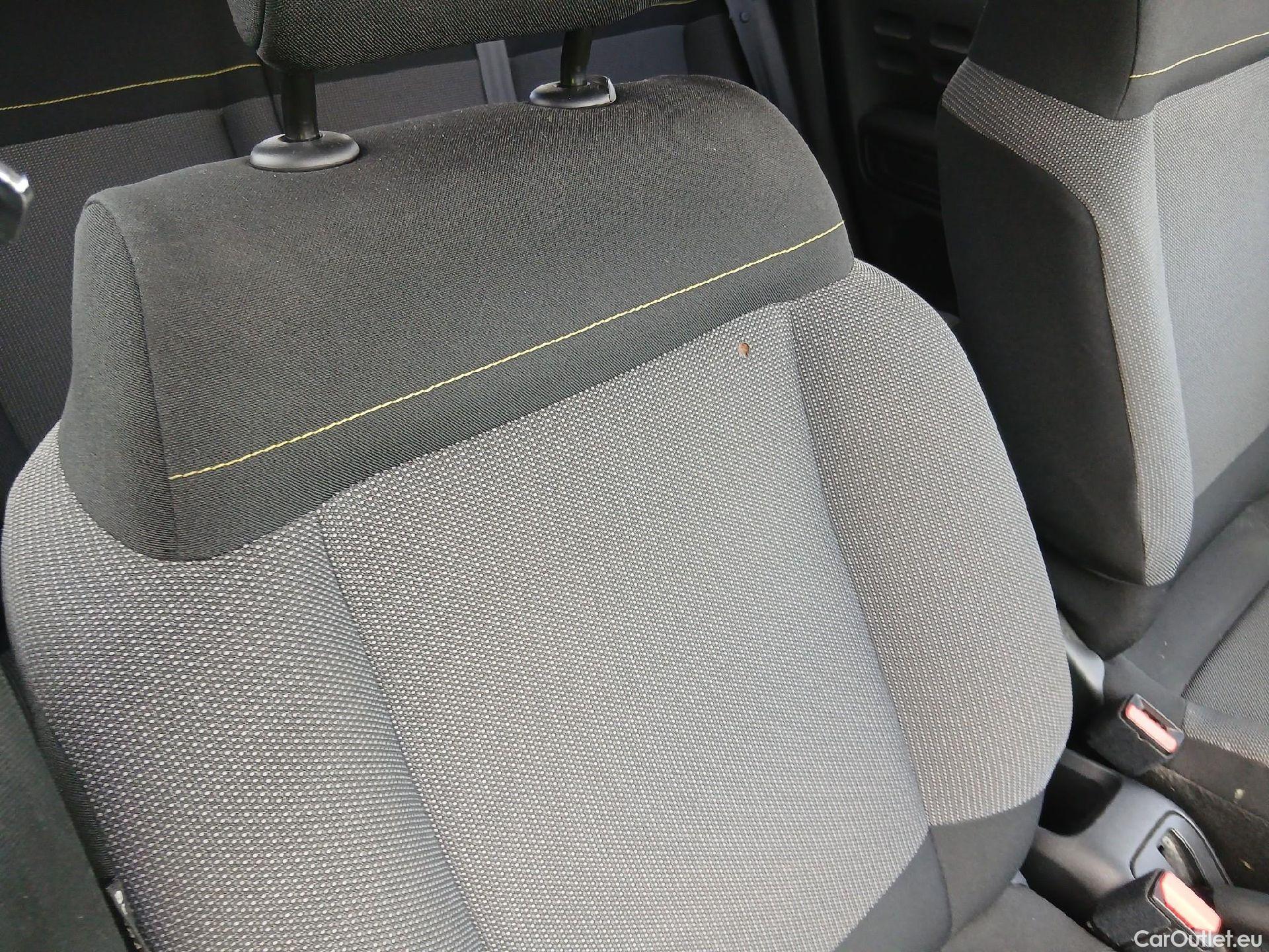  Citroen  C3 CITROEN  / 2016 / 5P / berlina con portón PureTech 60KW (82CV) SHINE #48