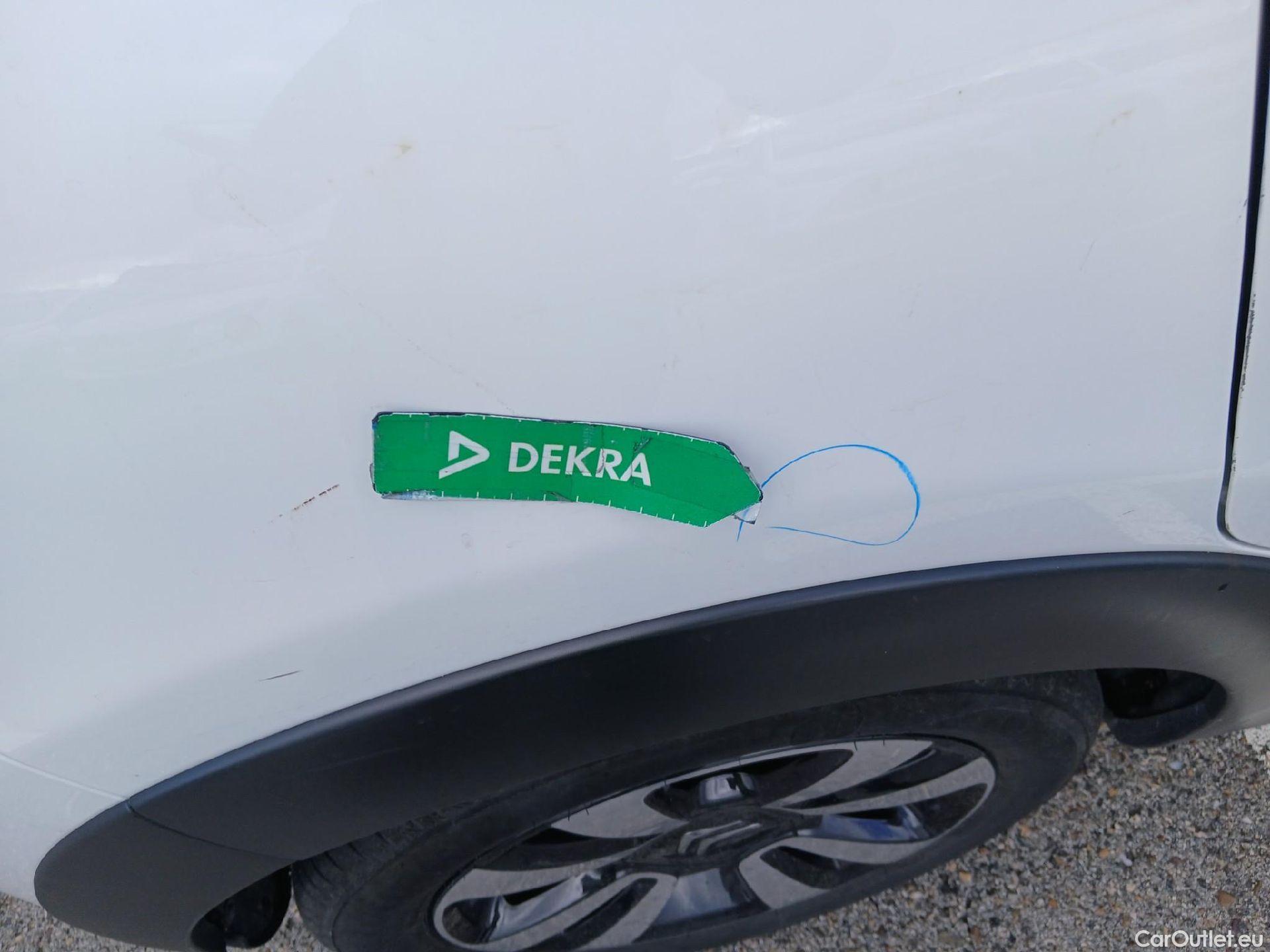  Citroen  C3 CITROEN  / 2016 / 5P / berlina con portón PureTech 60KW (82CV) SHINE #42