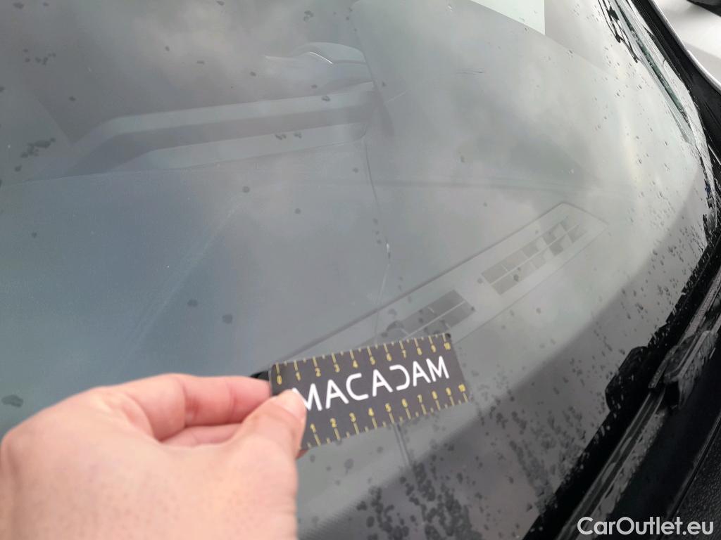  Bmw  Serie 1 BMW  / 2019 / 5P / berlina con portón 118i #4