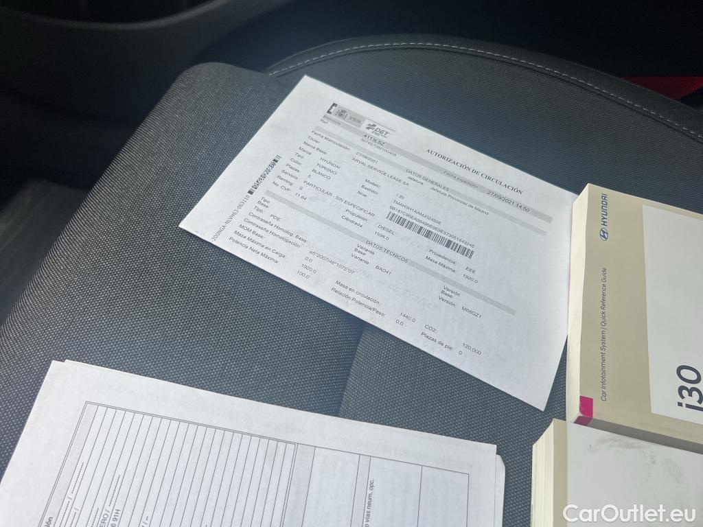  Hyundai  i30 HYUNDAI  / 2020 / 5P / berlina con portón 1.6 CRDI 100kW(136CV) 48V Klass Fastback #7
