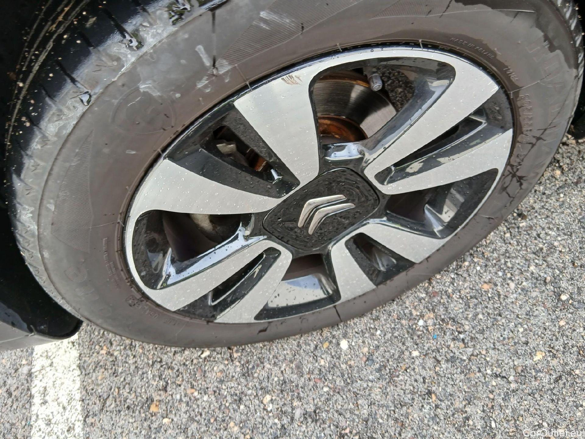  Citroen  C3 CITROEN  / 2016 / 5P / berlina con portón PureTech 60KW (82CV) SHINE #17