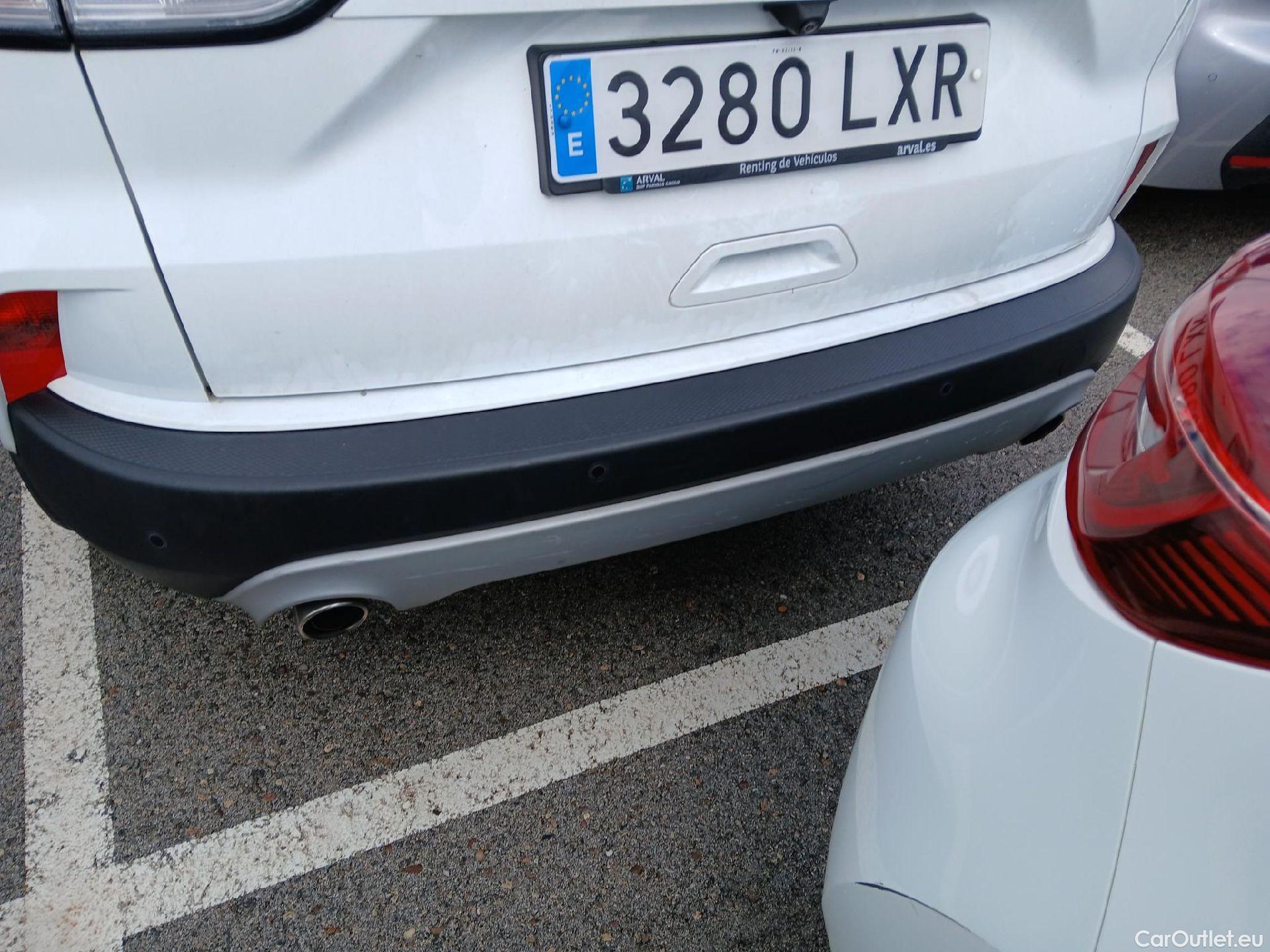  Ford  Kuga FORD  / 2019 / 5P / todoterreno Titanium 1.5 EcoBlue 88kW (120CV) Auto #16