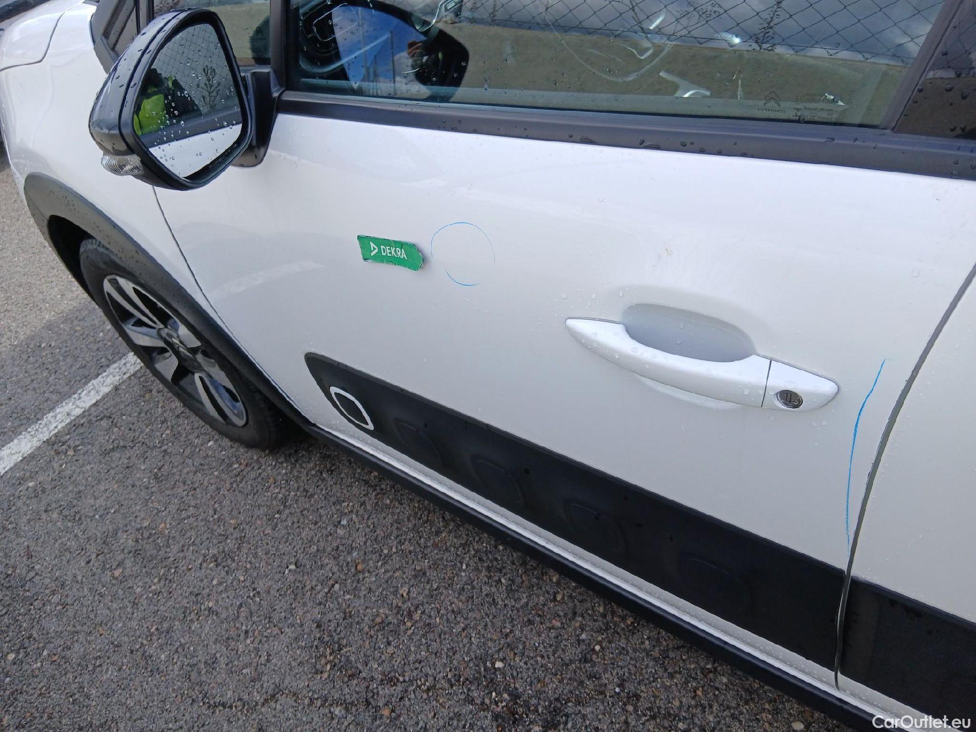  Citroen  C3 CITROEN  / 2016 / 5P / berlina con portón PureTech 60KW (82CV) SHINE #24