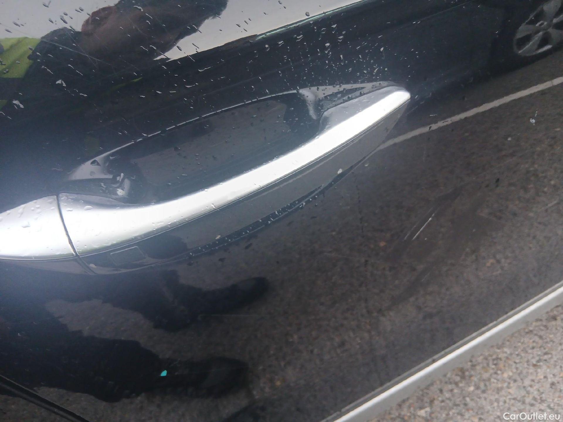  Hyundai   Ioniq HYUNDAI / 2019 / 5P / berlina con portón 1.6 GDI HEV Tecno DCT #34