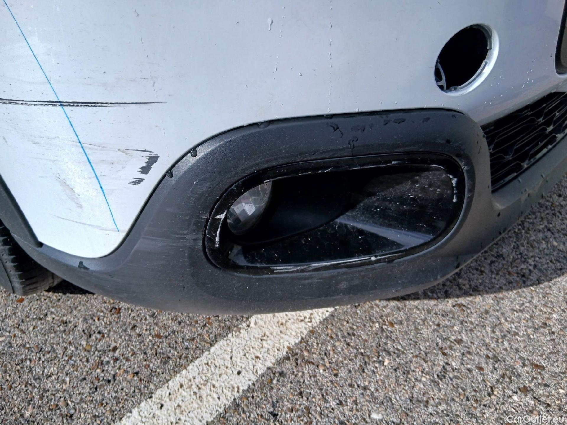  Citroen  C3 CITROEN  / 2016 / 5P / berlina con portón PureTech 60KW (82CV) SHINE #8