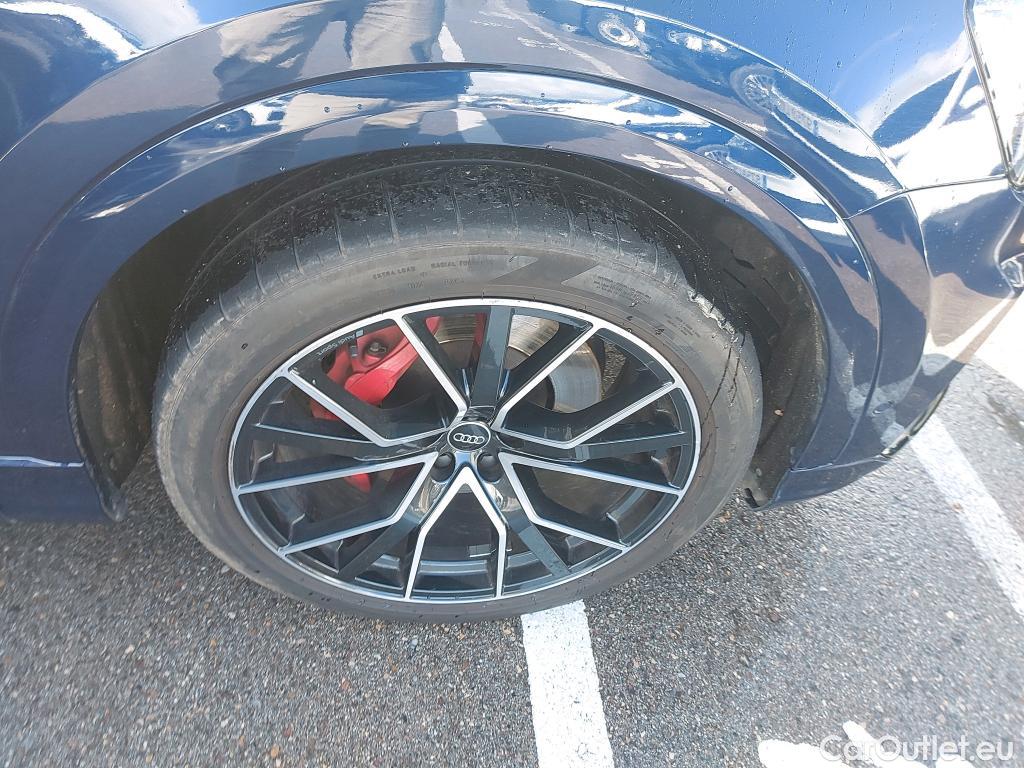  Audi  Q8 AUDI  / 2018 / 5P / todoterreno 55 TFSIe 280kW Black Line Pl quattro tip #5