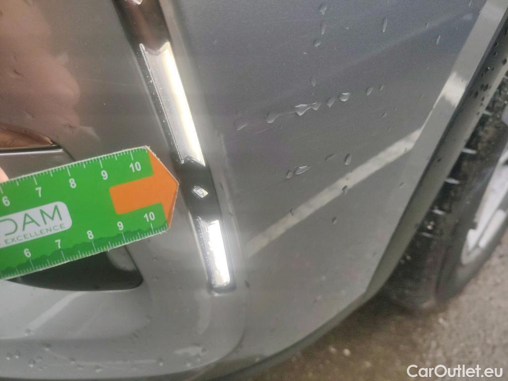  DS  DS7 DS DS 7 Crossback / 2017 / 5P / todoterreno BlueHDi DE 96kW (130CV) Auto.BE CHIC (AC) #16