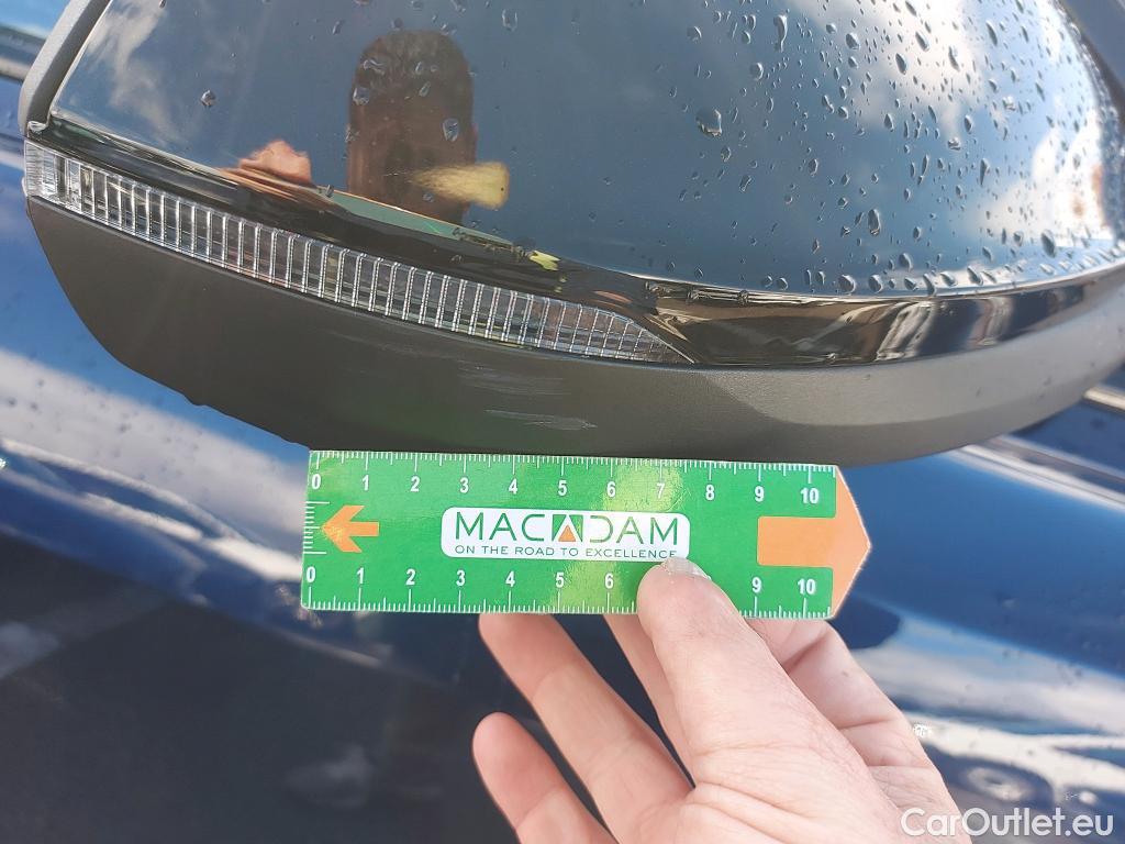  Audi  Q8 AUDI  / 2018 / 5P / todoterreno 55 TFSIe 280kW Black Line Pl quattro tip #21