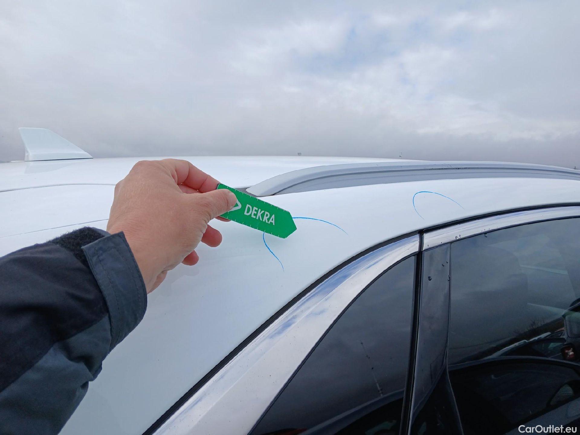  Ford  Kuga FORD  / 2019 / 5P / todoterreno Titanium 1.5 EcoBlue 88kW (120CV) Auto #20