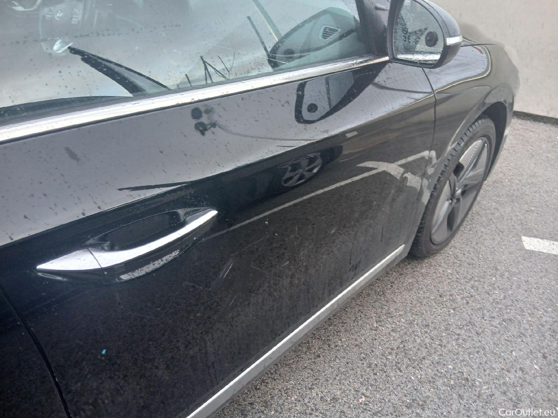  Hyundai   Ioniq HYUNDAI / 2019 / 5P / berlina con portón 1.6 GDI HEV Tecno DCT #33