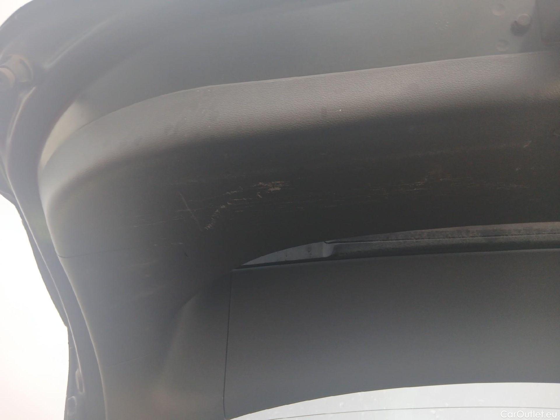  Hyundai   Ioniq HYUNDAI / 2019 / 5P / berlina con portón 1.6 GDI HEV Tecno DCT #4