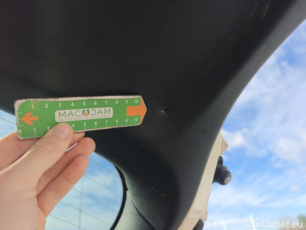  Mini  Cooper MINI MINI / 2014 / 5P / berlina con portón ONE 5 PUERTAS (CX) #38