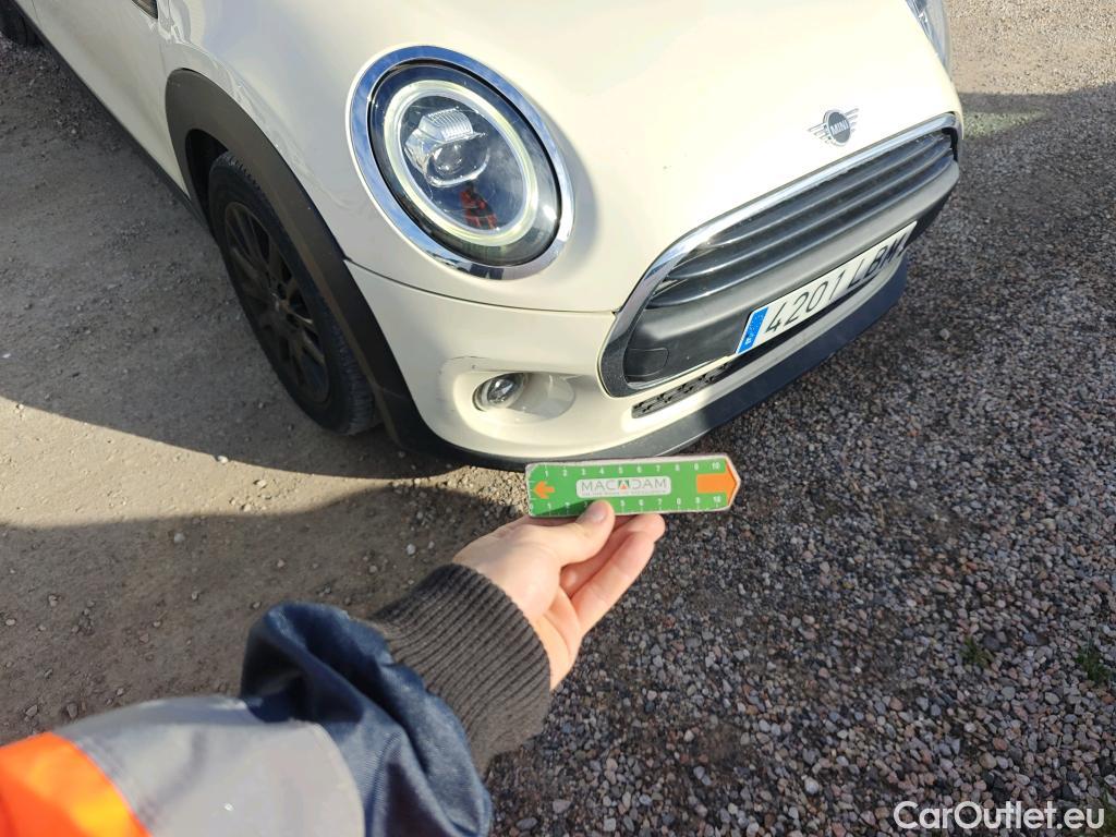  Mini  Cooper MINI MINI / 2014 / 5P / berlina con portón ONE 5 PUERTAS (CX) #48