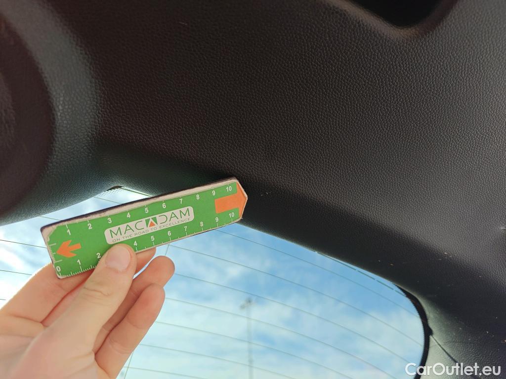  Mini  Cooper MINI MINI / 2014 / 5P / berlina con portón ONE 5 PUERTAS (CX) #39