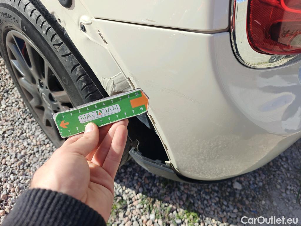  Mini  Cooper MINI MINI / 2014 / 5P / berlina con portón ONE 5 PUERTAS (CX) #56