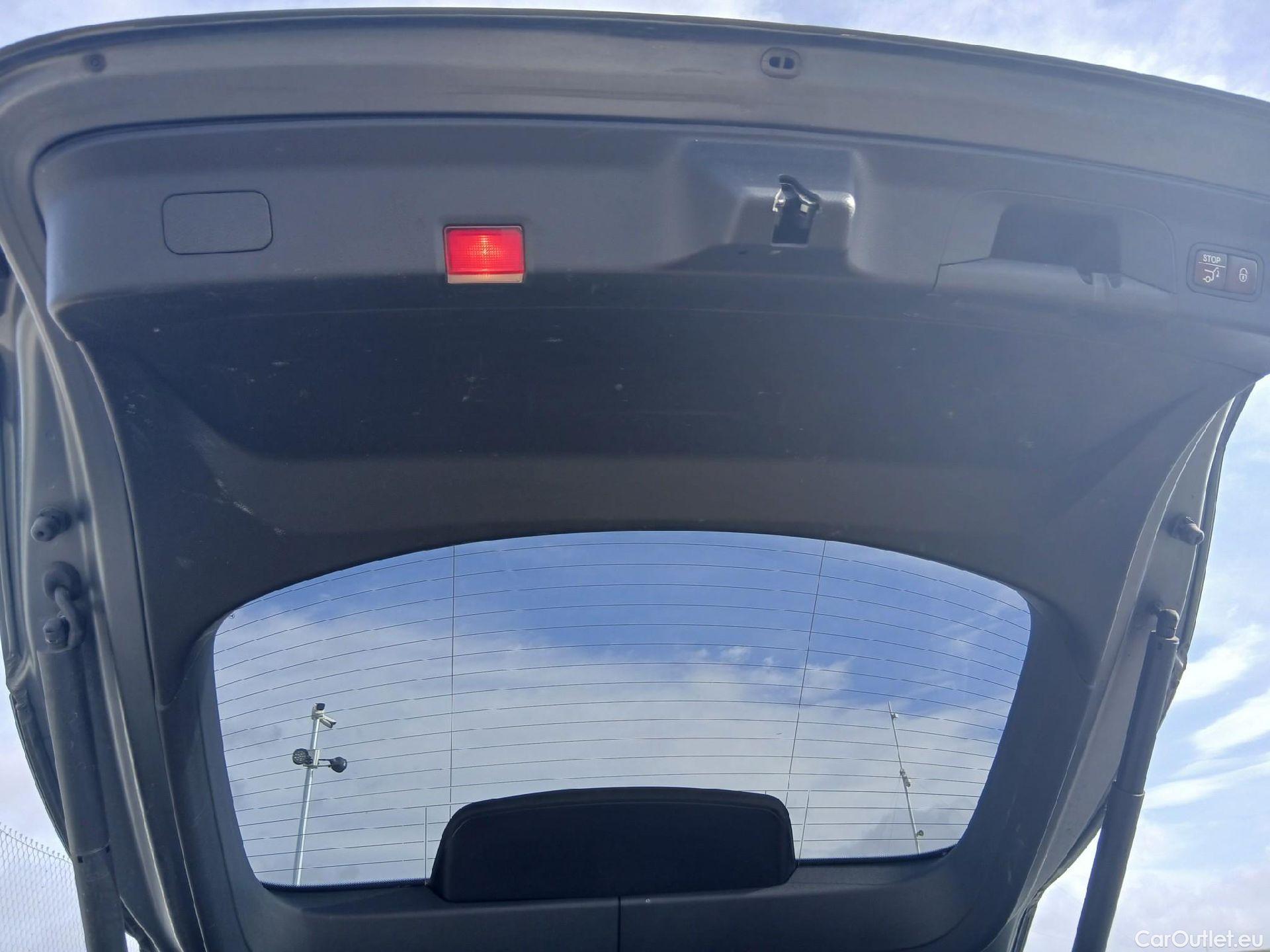  Mercedes  G-Klasee MERCEDES-BENZ GLC Coupé / 2019 / 5P / coupé GLC 300 d 4MATIC #35