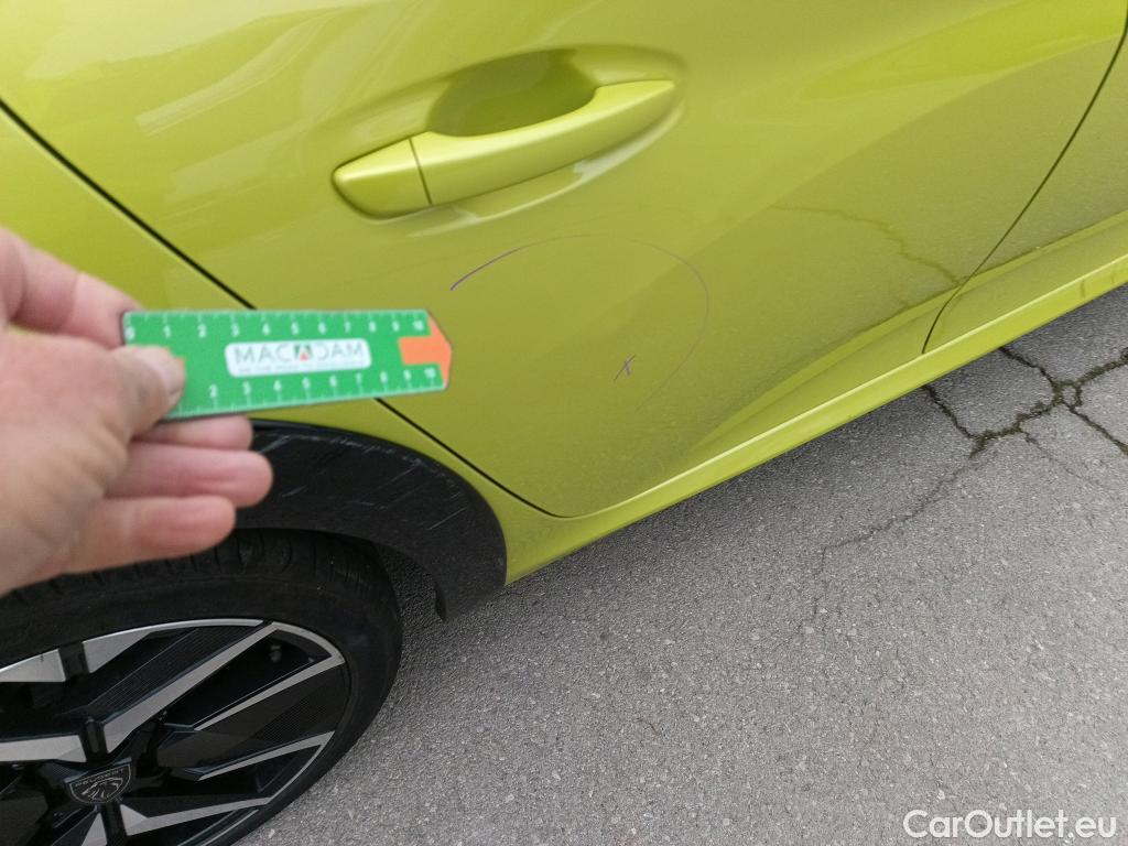  Peugeot  208  Hybrid 136 GT 1.2 135CV AT6 6E #9