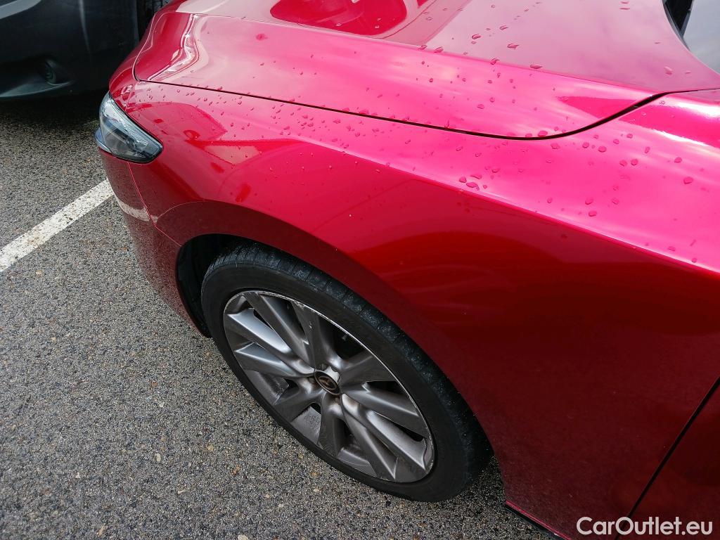  Mazda  3 MAZDA Mazda / 2019 / 4P / sedán 2.0 e-SKYACTIV-G 88KW ZENITH #16