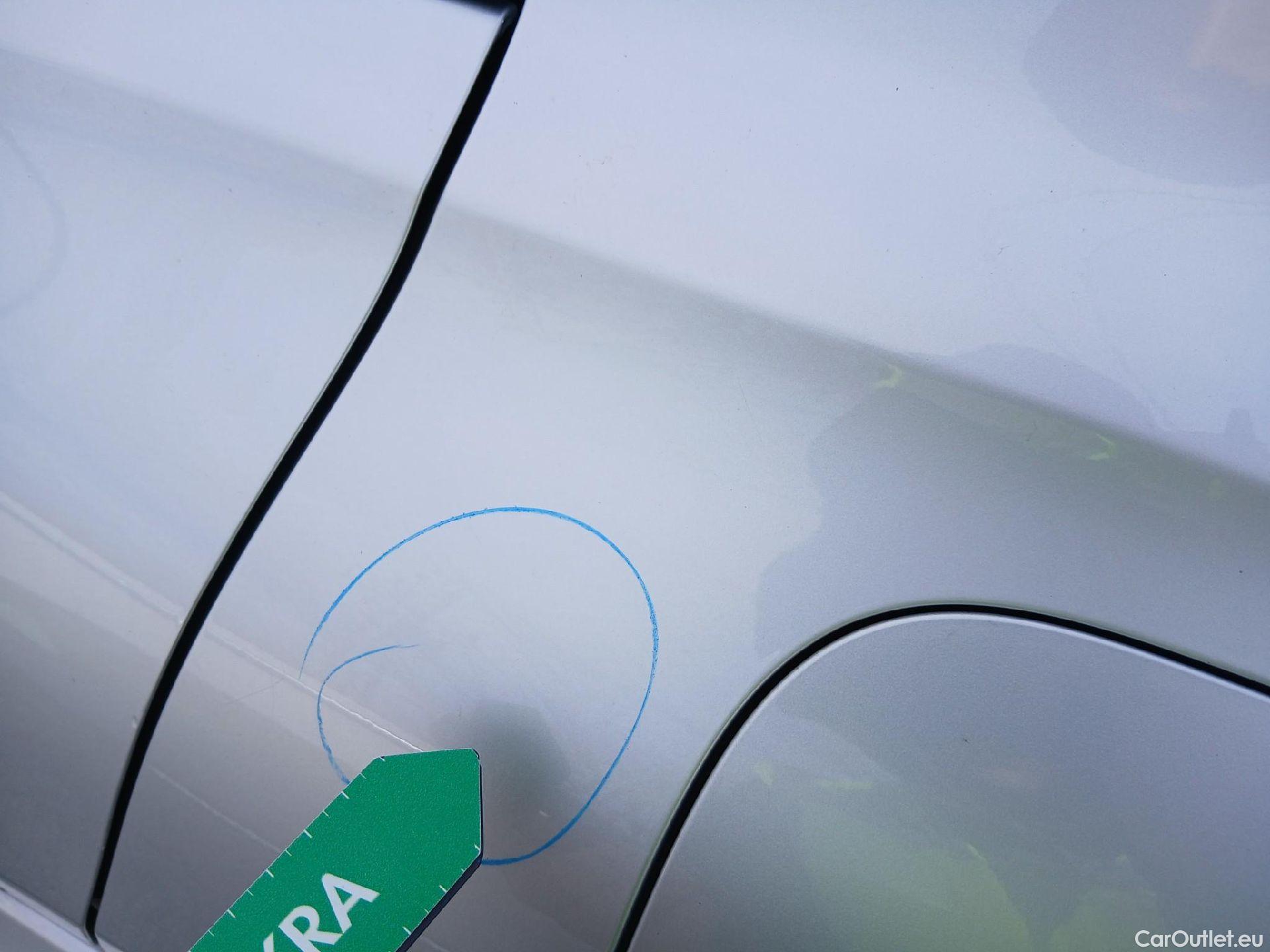  Mercedes  G-Klasee MERCEDES-BENZ GLE / 2018 / 5P / todoterreno GLE 350 de 4MATIC (Híbrido Enchufable) #27