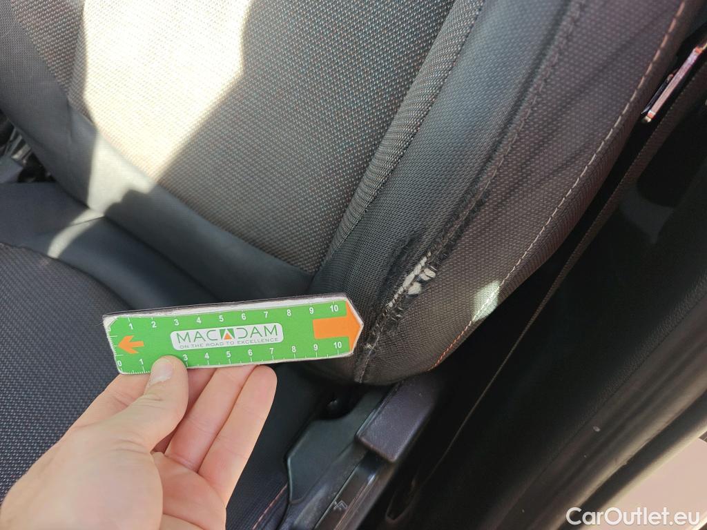  Mini  Cooper MINI MINI / 2014 / 5P / berlina con portón ONE 5 PUERTAS (CX) #21