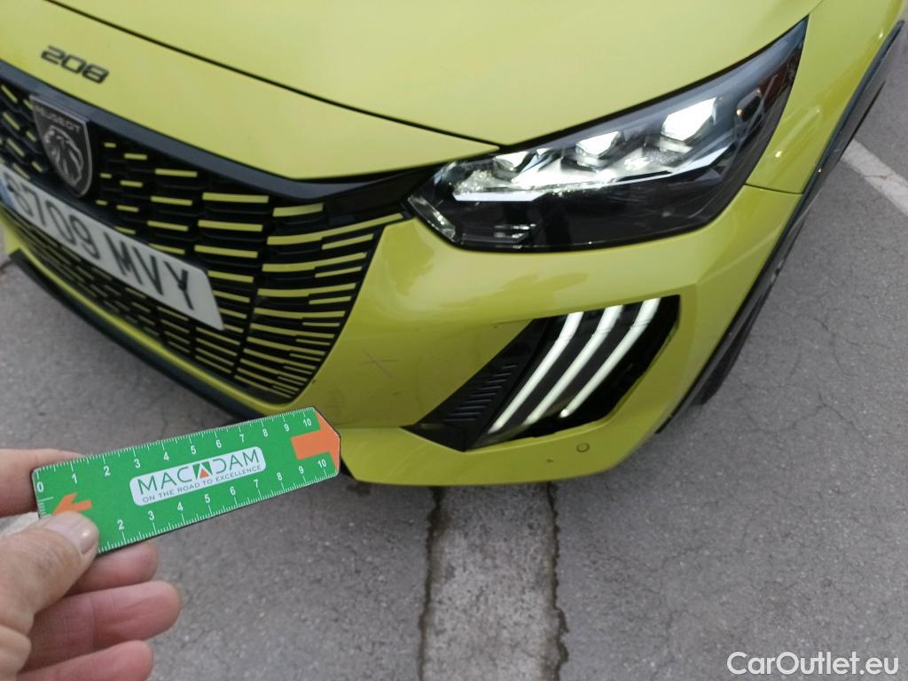  Peugeot  208  Hybrid 136 GT 1.2 135CV AT6 6E #20