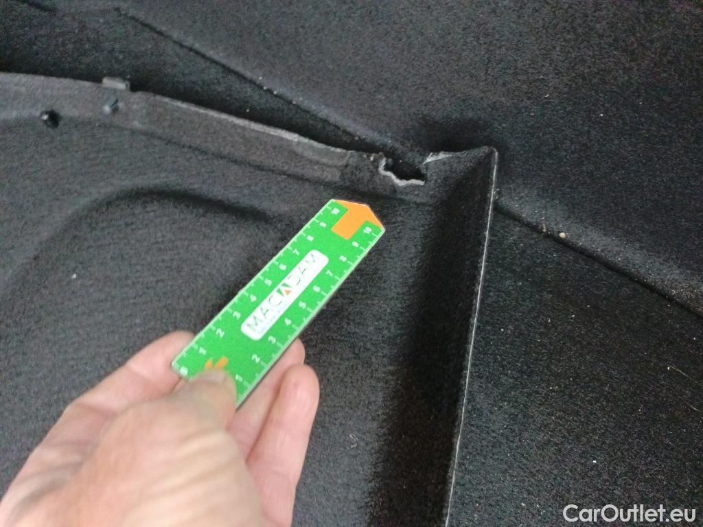  Peugeot  208  Hybrid 136 GT 1.2 135CV AT6 6E #17