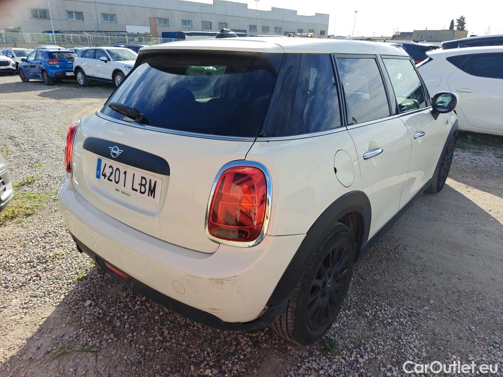  Mini  Cooper MINI MINI / 2014 / 5P / berlina con portón ONE 5 PUERTAS (CX) #51