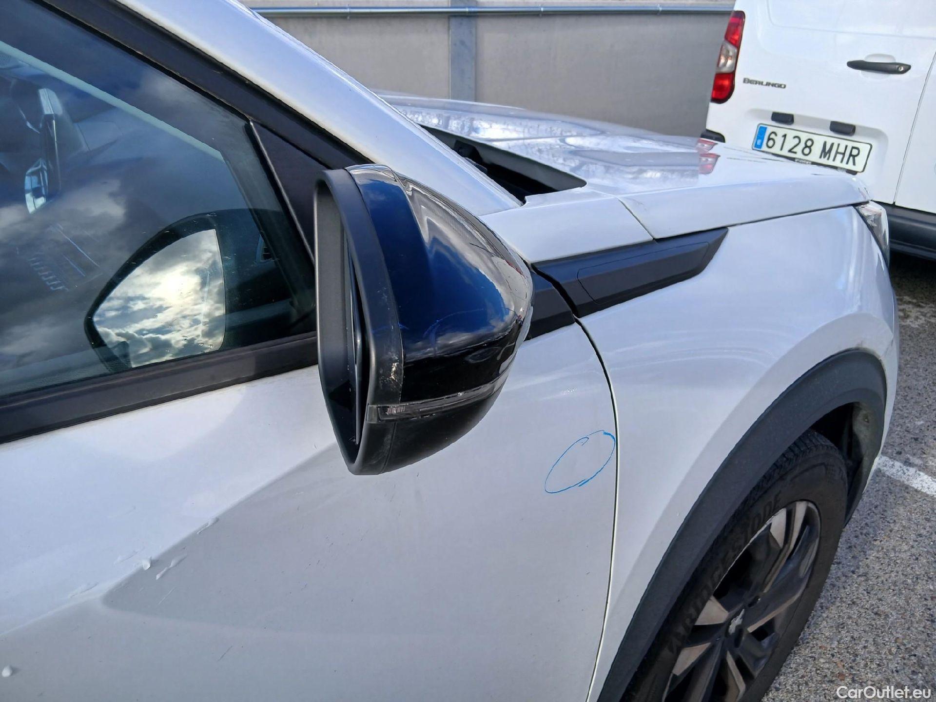  Peugeot  2008 PEUGEOT  / 2019 / 5P / todoterreno Allure BlueHDI 81kW (110CV) #25