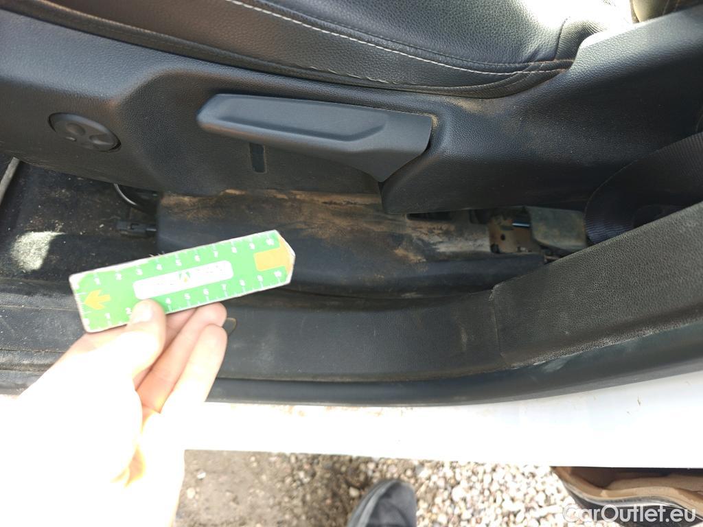  Opel   Grandland X OPEL Grandland / 2021 / 5P / todoterreno 1.5D DTH AT8 S/S GS #24