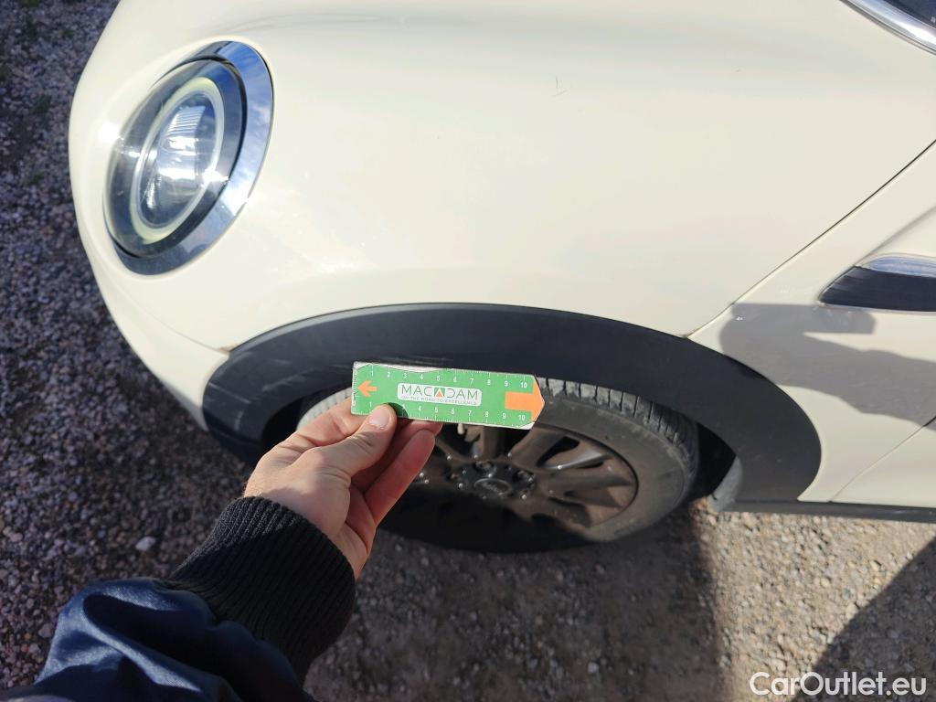  Mini  Cooper MINI MINI / 2014 / 5P / berlina con portón ONE 5 PUERTAS (CX) #66