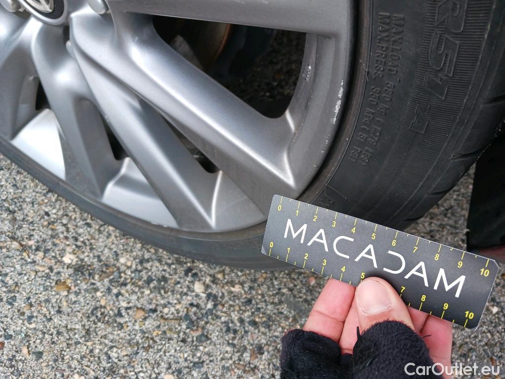  Mazda  3 MAZDA Mazda / 2019 / 4P / sedán 2.0 e-SKYACTIV-G 88KW ZENITH #9