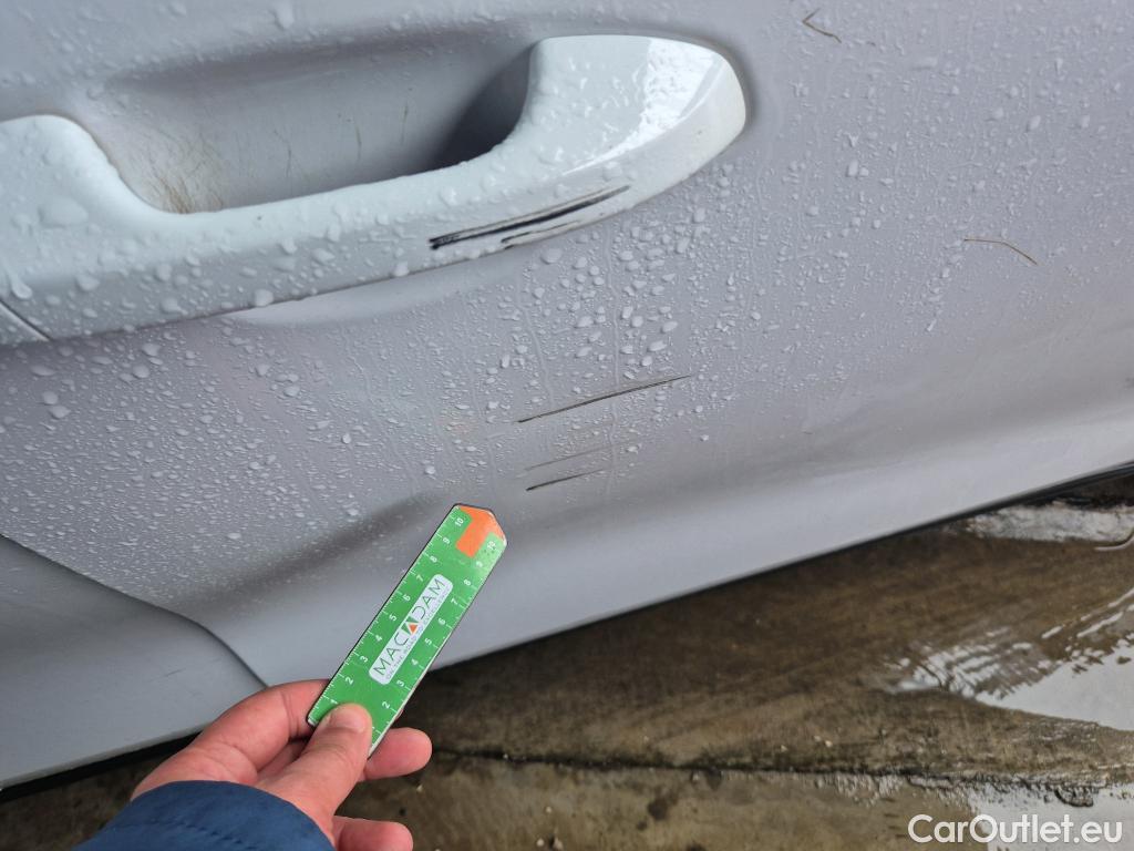  KIA  Sportage KIA  / 2018 / 5P / todoterreno 1.6 CRDi Concept 85kW (115CV) 4x2 #2