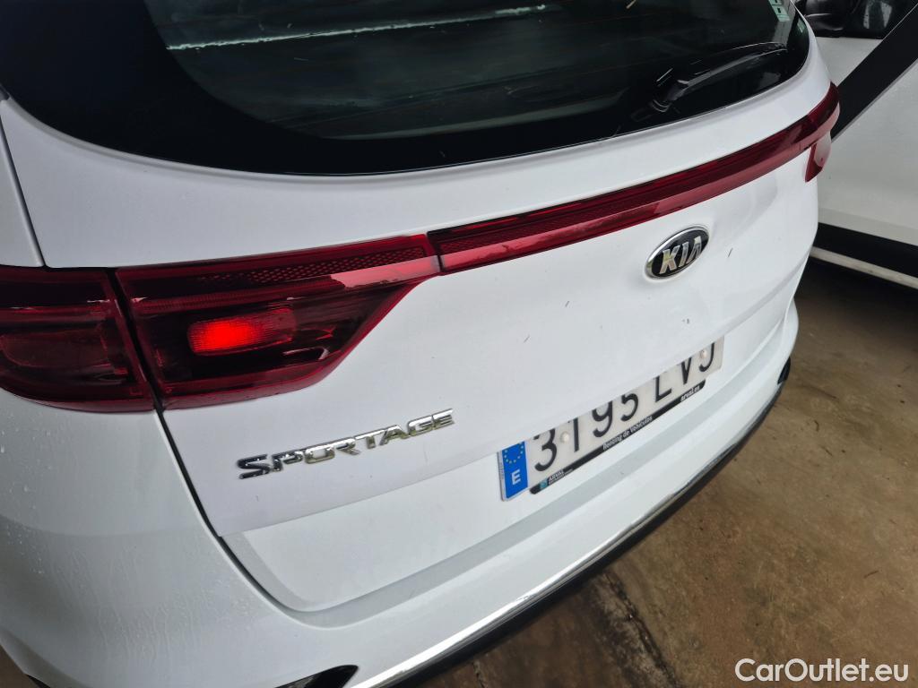  KIA  Sportage KIA  / 2018 / 5P / todoterreno 1.6 CRDi Concept 85kW (115CV) 4x2 #23